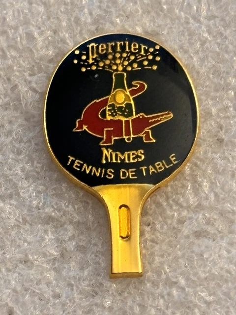 PIN'S PERRIER RARE Tennis De Table Noir Dorée Boisson Nîmes Crocodile Ping Pong EUR 19,99 - FR