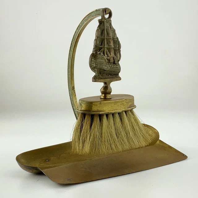 Antique Brass Standing Crumb Catcher Brush Sweeper Nautical Ship Handle CC955