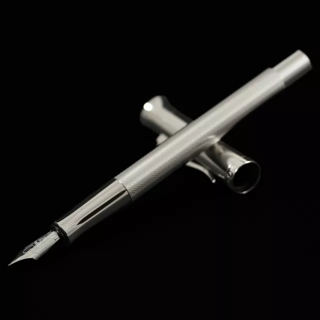 Pluma estilográfica Graf von Faber-Castell guilloche chapada en rodio 18K nueva en caja