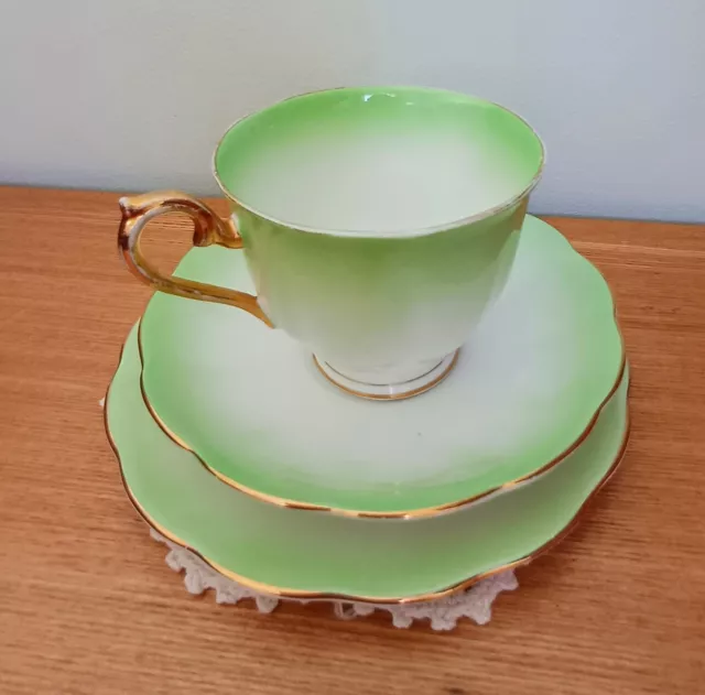 Vintage Royal Albert Green Rainbow Trio tea cup & saucer plate set