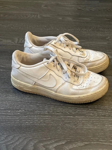 Nike Air Force 1 Weiß Gold Damen NIKE AIR FORCE 1 Damen Sneaker, weiß, Gr. 39, viel getragen EUR 19,99