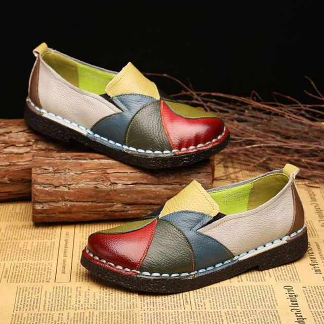 Chaussures pour femmes en cuir de couleur rétro de style ethnique de grande