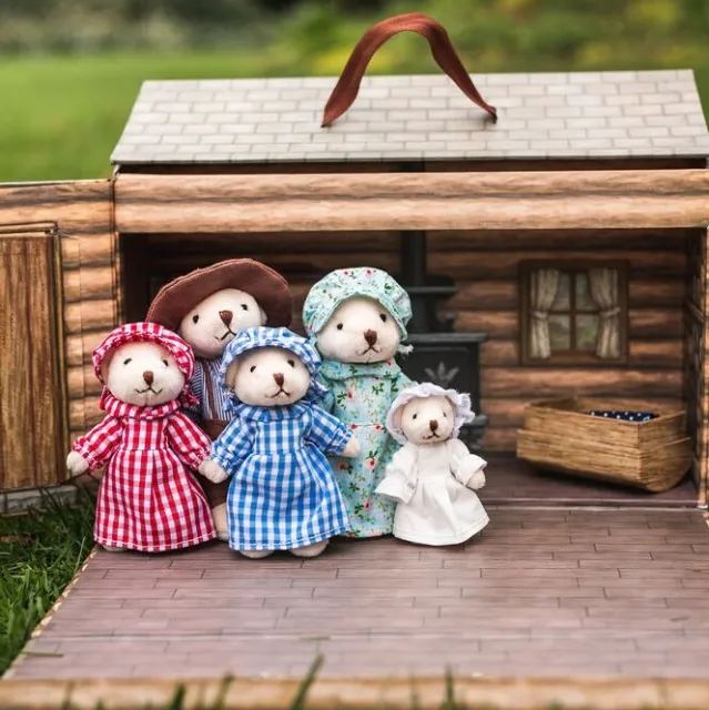 The Queens Treasures My First Little House Ingalls 30pc Bear Family and Cabin