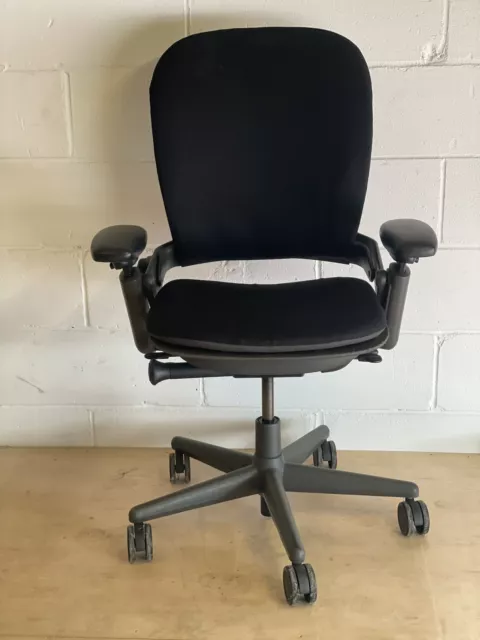 Steelcase Leap V1 Office Chair, & Excellent Condition.newly Reupholstered