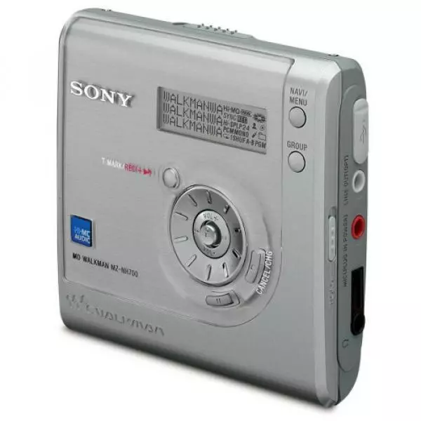 Sony Hi-MD MD Walkman - Lettore minidisc portatile - argento (MZ-NH700/SM)