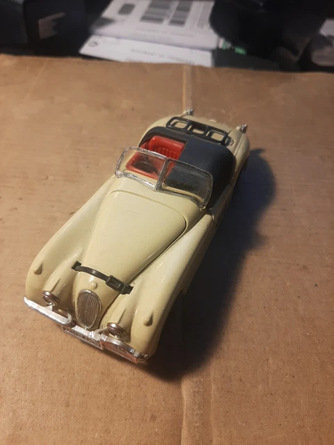 jaguar XK 120 corgi
