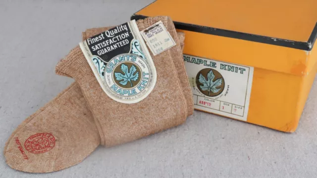 Antique 1910 1920s Deadstock WT Grant Co Maple Knit Childrens Hose Socks Size 7