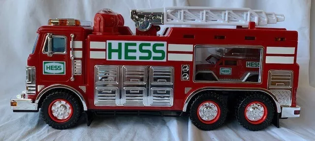 2005 HESS Trucks Emergency Truck with Rescue Vehicle Collectible  NEW IN BOX