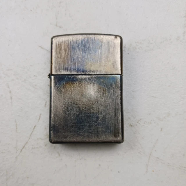 Genuine Zippo Classic Chrome Distressed Windproof Lighter WELL LOVED
