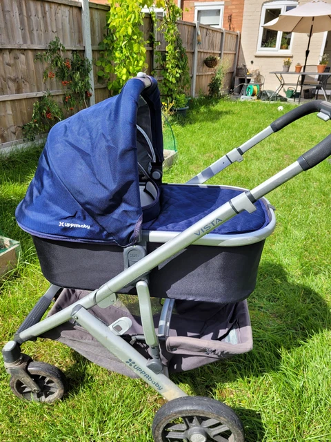 Uppababy Vista pram & pushchair with Little Green Sheep organic mattress