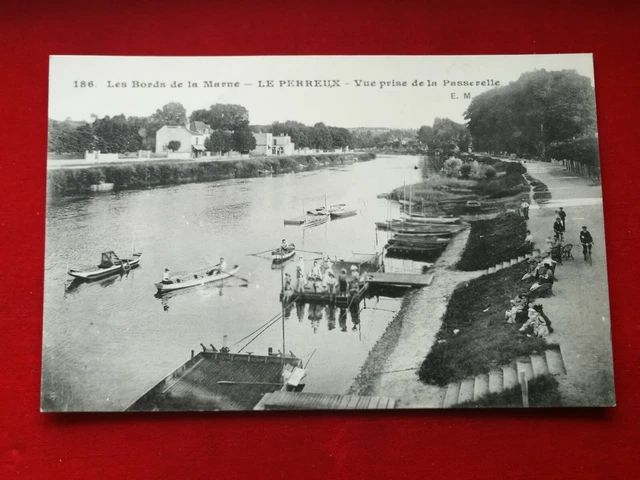 CPA 94 LE PERREUX - Les Bords de la Marne - view taken from the Passerelle