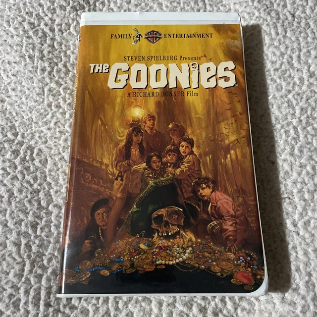 THE GOONIES VHS 1985 Black Clamshell Case By Steven Spielberg WB