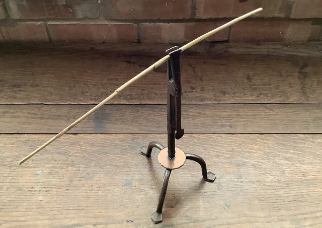 Rare Late 18th/ Early 19th Century WELSH Rushlight Holder Rush Nip C1780-1820 2