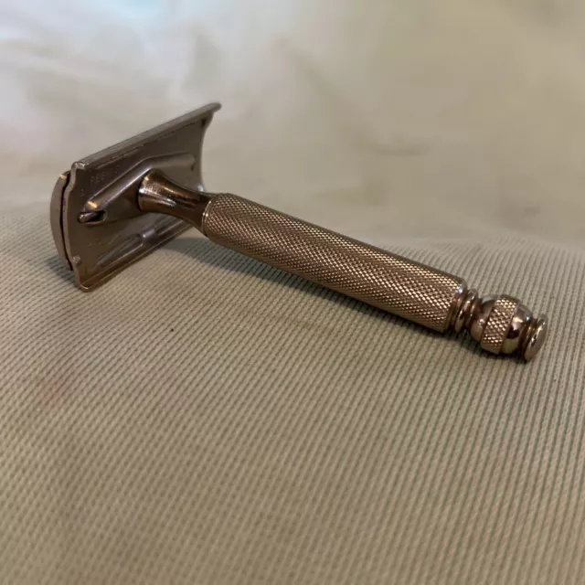 Vintage 1950's ??? Gillette Old Type Open Comb Double Edge Safety Razor USA