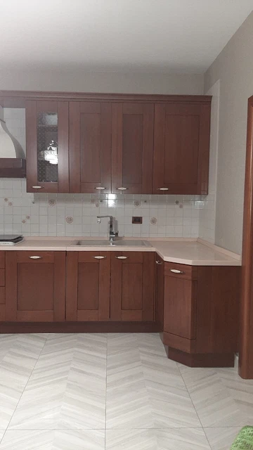 cucina Berloni Semi Nuova angol In Legno Massello Con Top In Marm Rosa Esc Elett