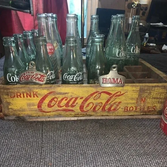 Vintage Coca Cola Wooden Crate Yellow - 1968 Chattanooga - 24 Bottle Coke Case