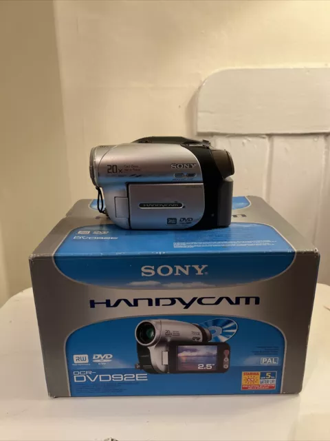 Sony Handycam DCR-DVD92E BOXED