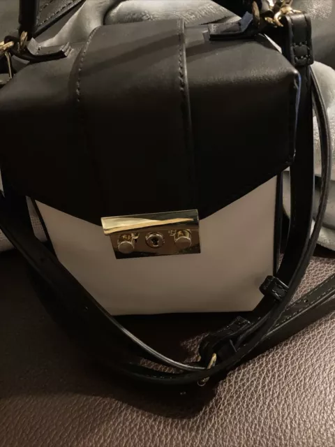 Neiman Marcus Small Box Shape Purse Handbag Ivory Black Crossbody Or Short 3