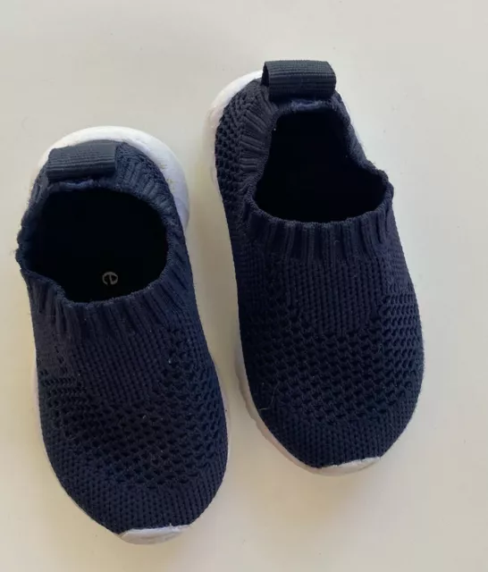 Seed baby size approx. 12-18 months navy blue pull on sneakers shoes, EUC