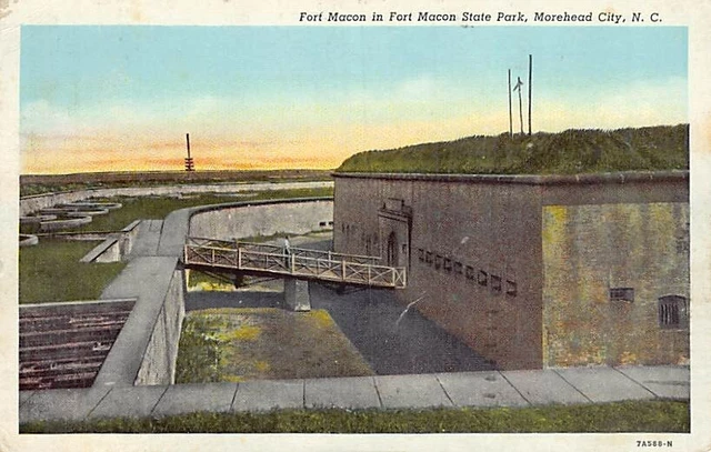 Postcard NC: Fort Macon State Park, Linen, Morehead City, Posted 1947