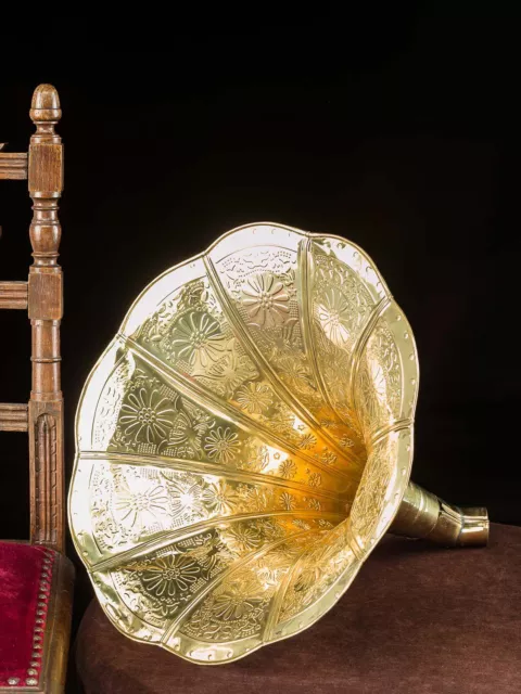 Megáfono boquilla de latón de color oro con decoraciones 40cm estilo antiguo 3