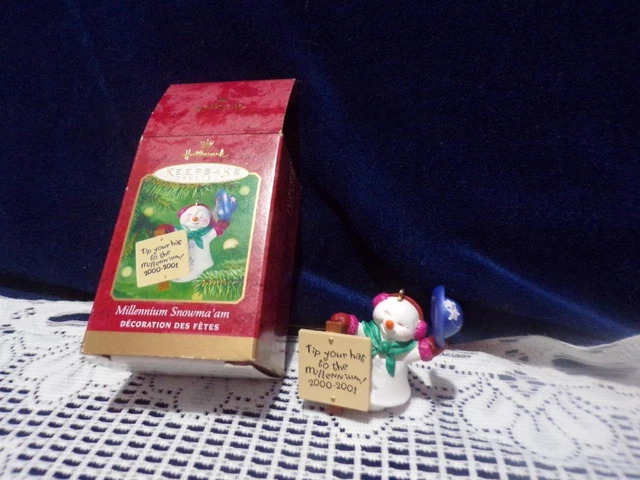 Millennium Snowma'am 2000 HALLMARK Keepsake  Ornament SNOWMAN