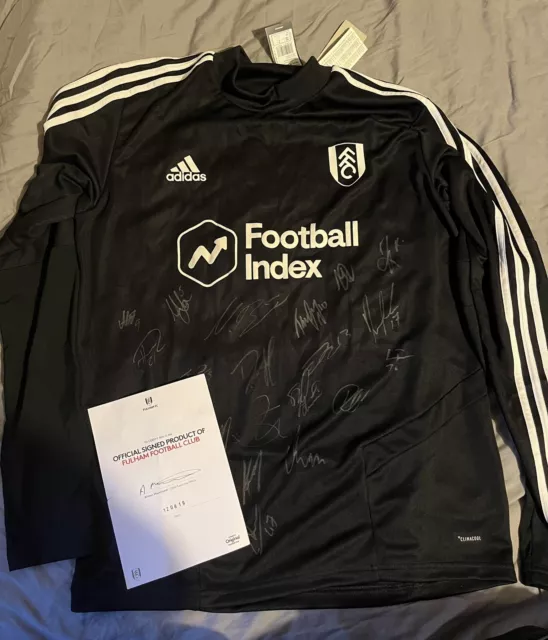 Fulham Squad Signed 2019/20 Training Shirt with Certificate Of Authentication!
