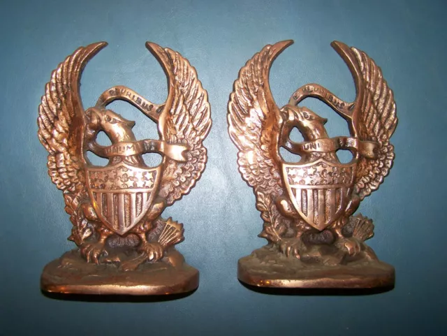 Vintage Cast Iron Patriotic American War Eagle E Pluribus Unum Shield Bookends