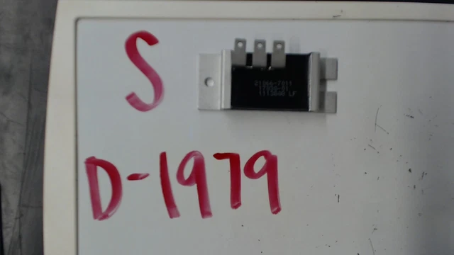 Kawasaki OEM 210667011 Voltage Regulator