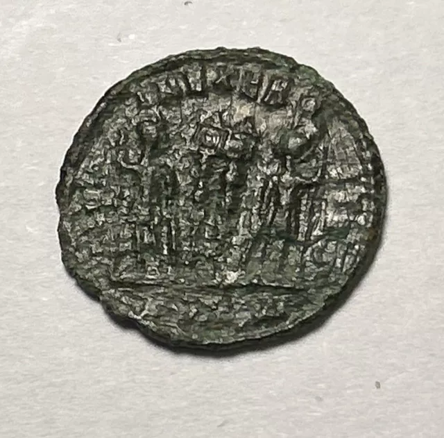 ANCIENT IMP. ROMAN Bronze Coin, Ca. 300-400 AD Nice Patina, 2 Soldiers ...