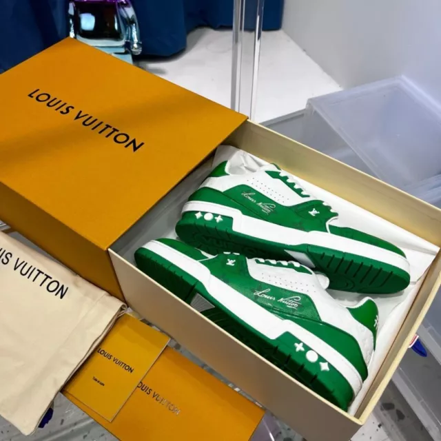 Scarpe Sneakers Louis Vuitton Monogram LV Trainers Colore Verde E Bianco