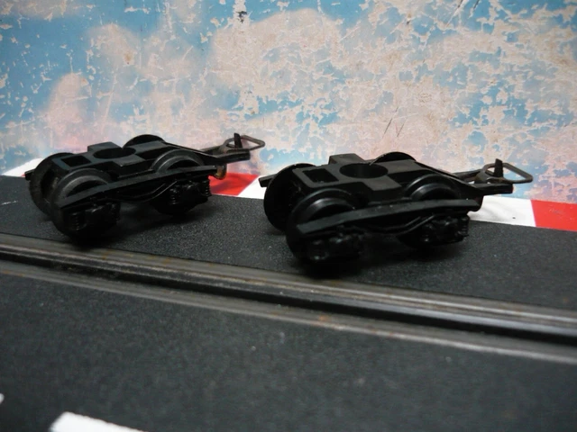 HJ2264 / HJ2447 / JOUEF FLANC DE BOGIE POUR LOCOMOTIVE TYPE BB 67200