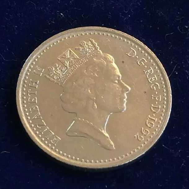 Great Britain 1992 10 Pence Coin  Queen Elizabeth II, Very Nice Coin