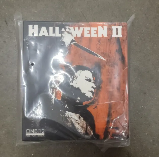 Mezco Toyz Michael Myers One:12 Collective Halloween 2 II 1981 New In Hand Mint