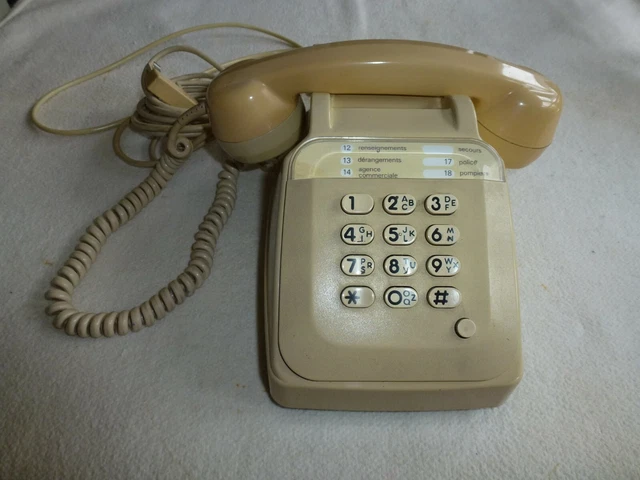 Ancien Téléphone SOCOTEL S 63 à Touches - Crème - Collection Vintage