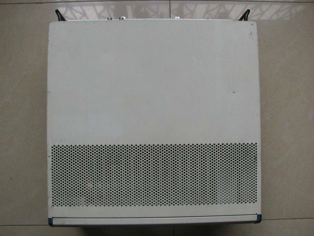 1PZ USATO telaio National Instruments NI PXI-1044 PXI TESTATO