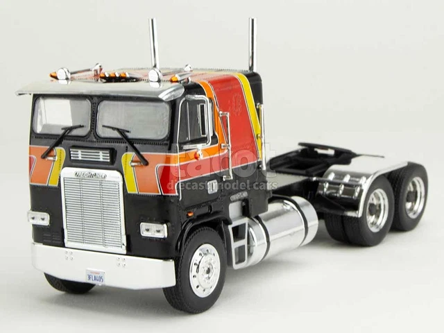 IXOTR210.22 Freightliner Coronado, weiss/gold, 2012, 1:43, 1:43 IXO | . de