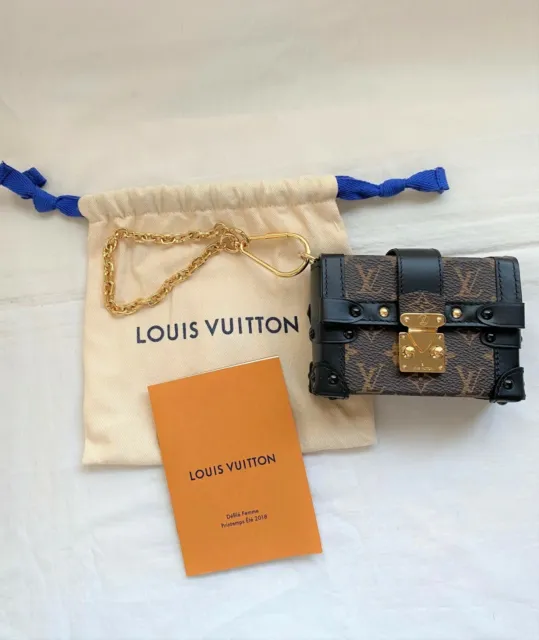 Louis Vuitton Monogram Reverse Essential Trunk Nm