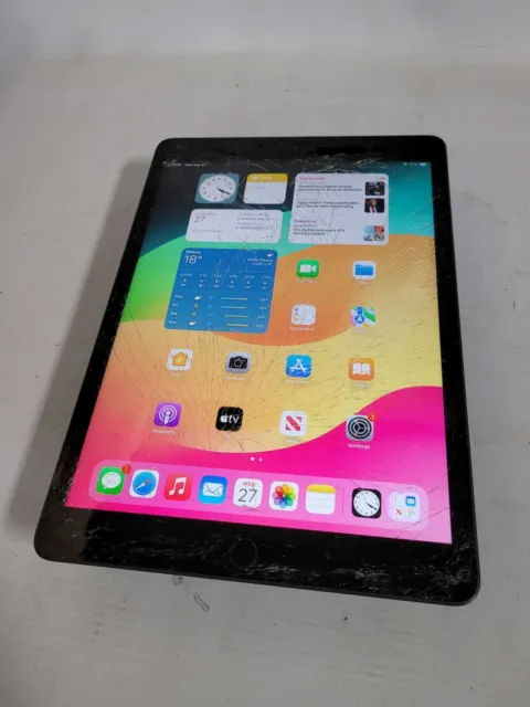 Apple iPad 7th Gen 32GB (A2197) - READ