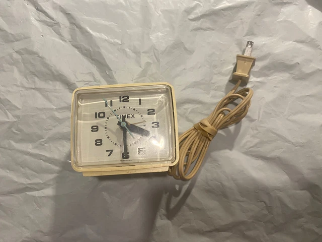 VINTAGE TIMEX ALARM Clock Model 7369A Electric 120 Volt AC TESTED