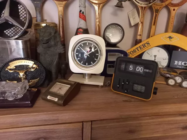 Kienzle orologio vintage epoca SPACE AGE da tavolo anni 70 * GUASTO BAD *  panna