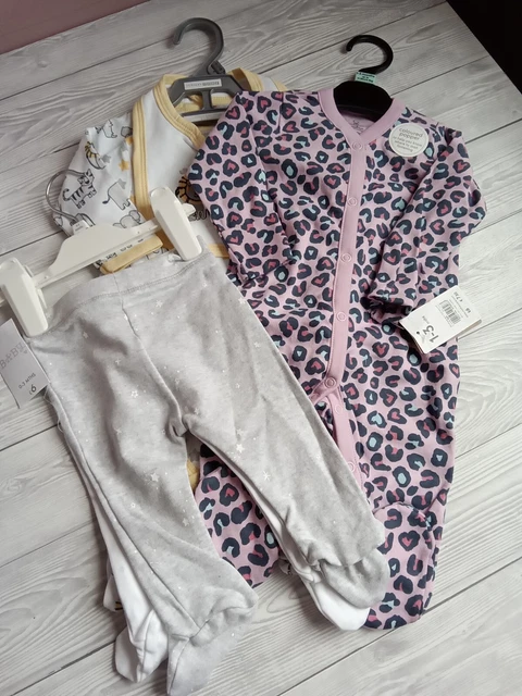 baby girls clothes bundle age 0-3 months