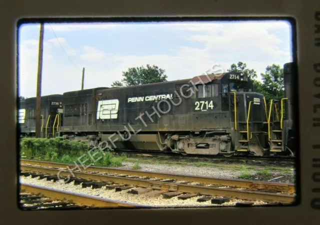 Original '73 Kodachrome Slide PC Penn Central 2714 U23B Sharonville, OH   33M36