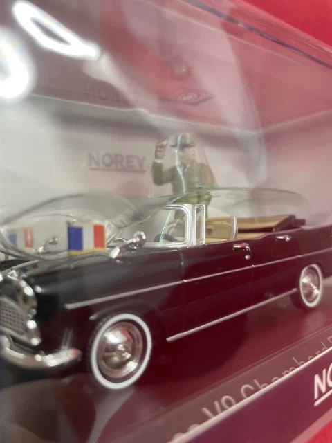 SIMCA V8 CHAMBOARD PRESIDENTIELLE 1960 WITH FIGURE 1:43 Norev Auto