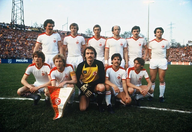 Fortuna Dusseldor Barcelona CF coupe d'Europe UEFA 1979 fanion pennant