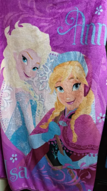 Frozen Elsa and Anna Princess walt Disney Throw   Disney Warm winter Girls