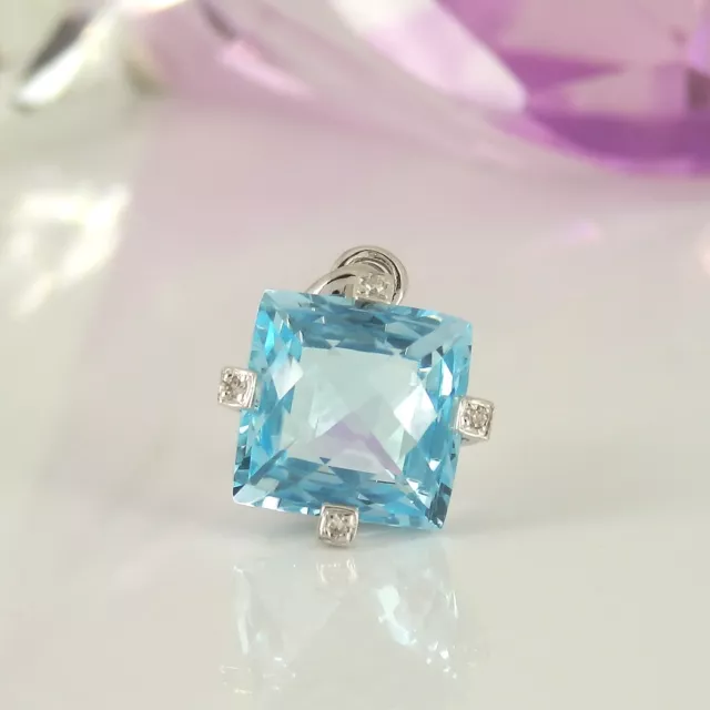 Anhänger 585 Weißgold 14K Blautopas Edelstein facettiert und 4 Diamanten 0,02 ct