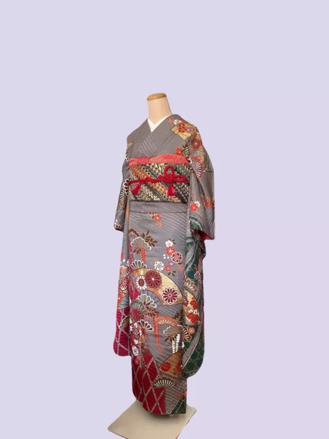 grey floral tradiitional Japanese furisode kimono With long collar (Kimono Only)