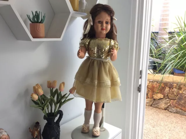 Walking dolls best sale from the 50's