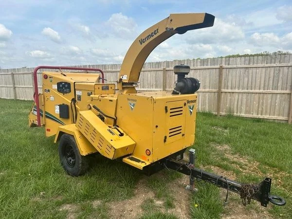 2012 Vermeer BC1000XL 12" Wood Chipper Cummins Turbo Diesel Auto Feed